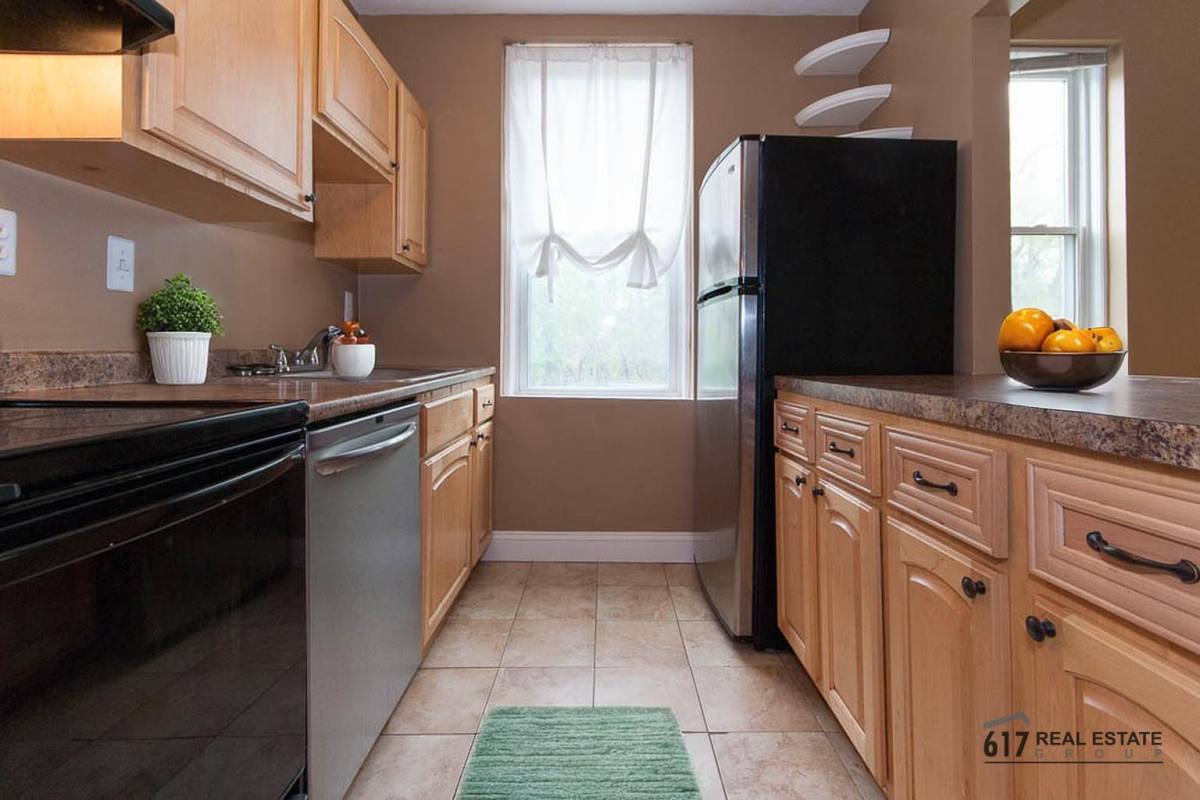 Apartment for rent at 1409 Commonwealth Ave #403, Brighton, MA 02135
