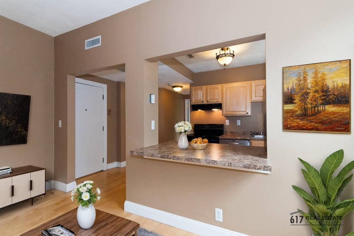 Apartment for rent at 1409 Commonwealth Ave #403, Brighton, MA 02135
