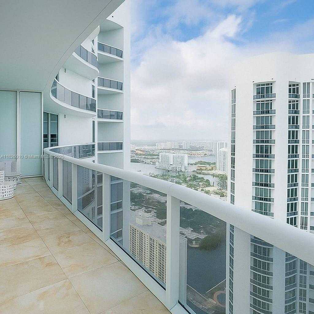 Apartment for rent at 15811 Collins Ave, North Miami Beach, FL 33160