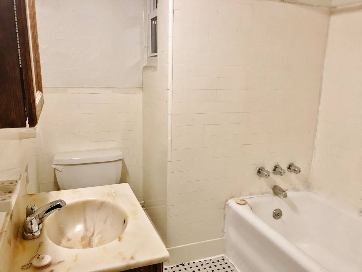 Townhouse for rent at 1914 Murray Ave, Pittsburgh, PA 15217