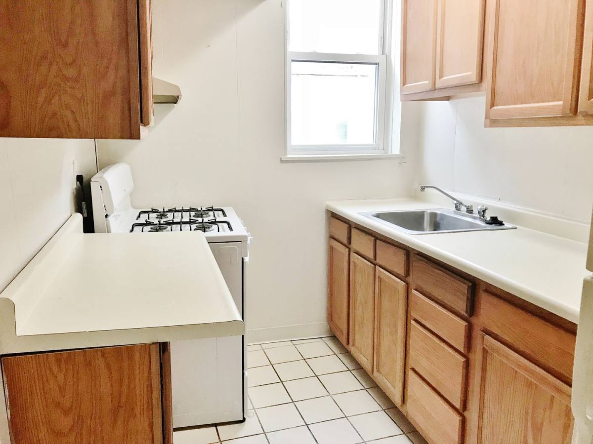 Townhouse for rent at 1914 Murray Ave, Pittsburgh, PA 15217