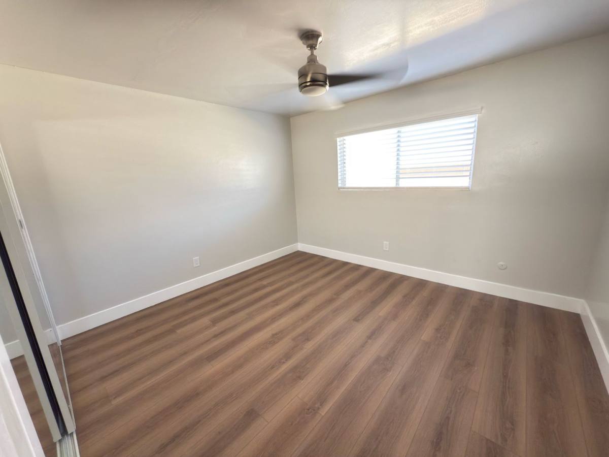 Apartment for rent at 11204-10 S Broadway, Los Angeles, CA 90061