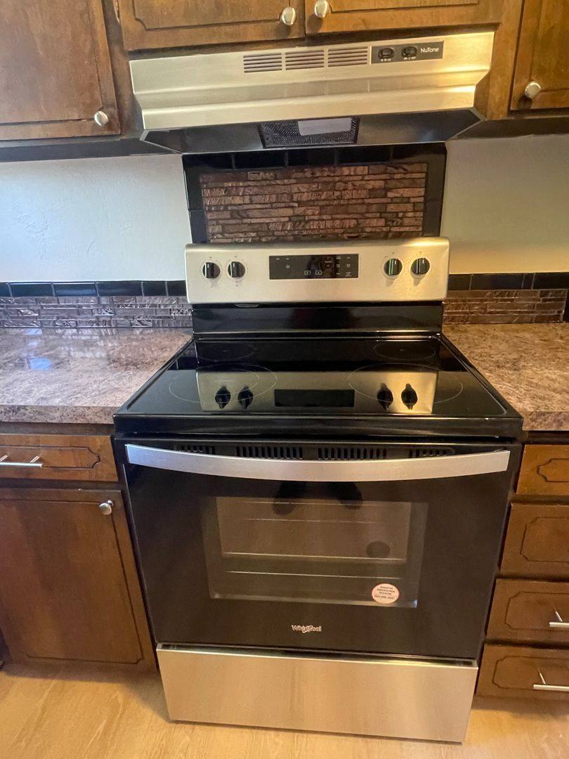Apartment for rent at 1830 SE Thurston St, Albany, OR 97321