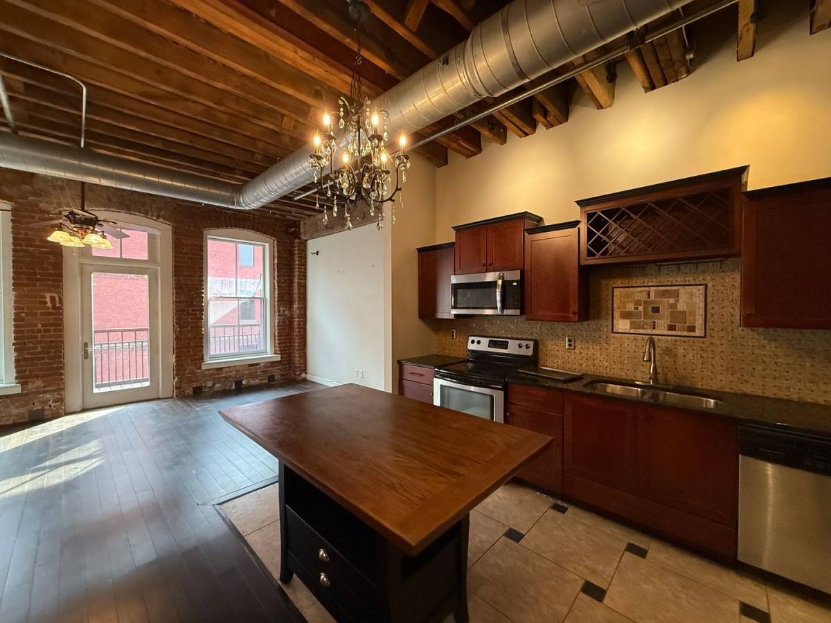 Apartment for rent at 212 7th St E, Saint Paul, MN 55101