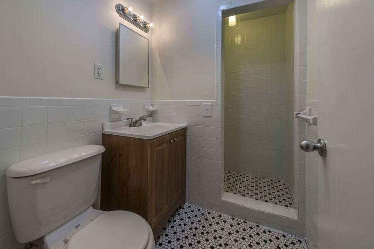 Apartment for rent at 240 Main St #4, Watertown, MA 02472