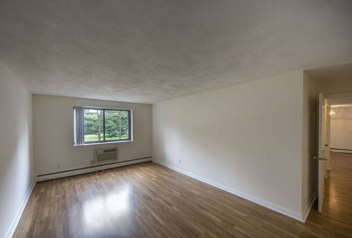 Apartment for rent at 240 Main St #4, Watertown, MA 02472