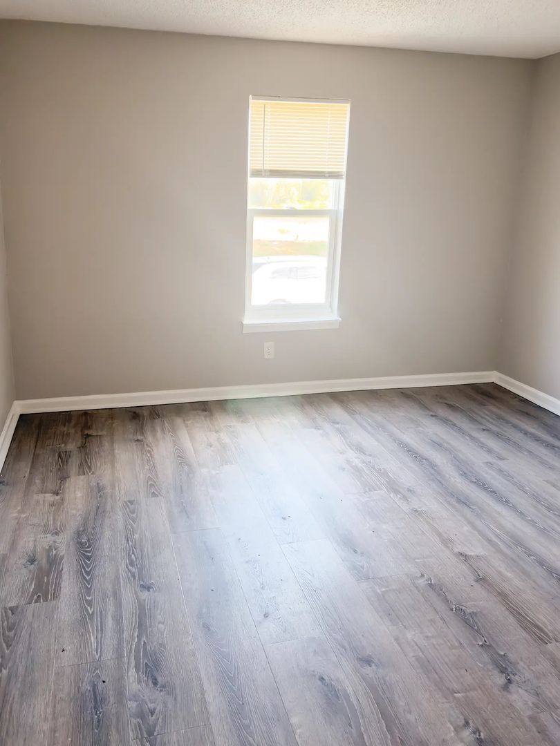 Apartment for rent at 12310 E 3rd St, Grandview, MO 64030