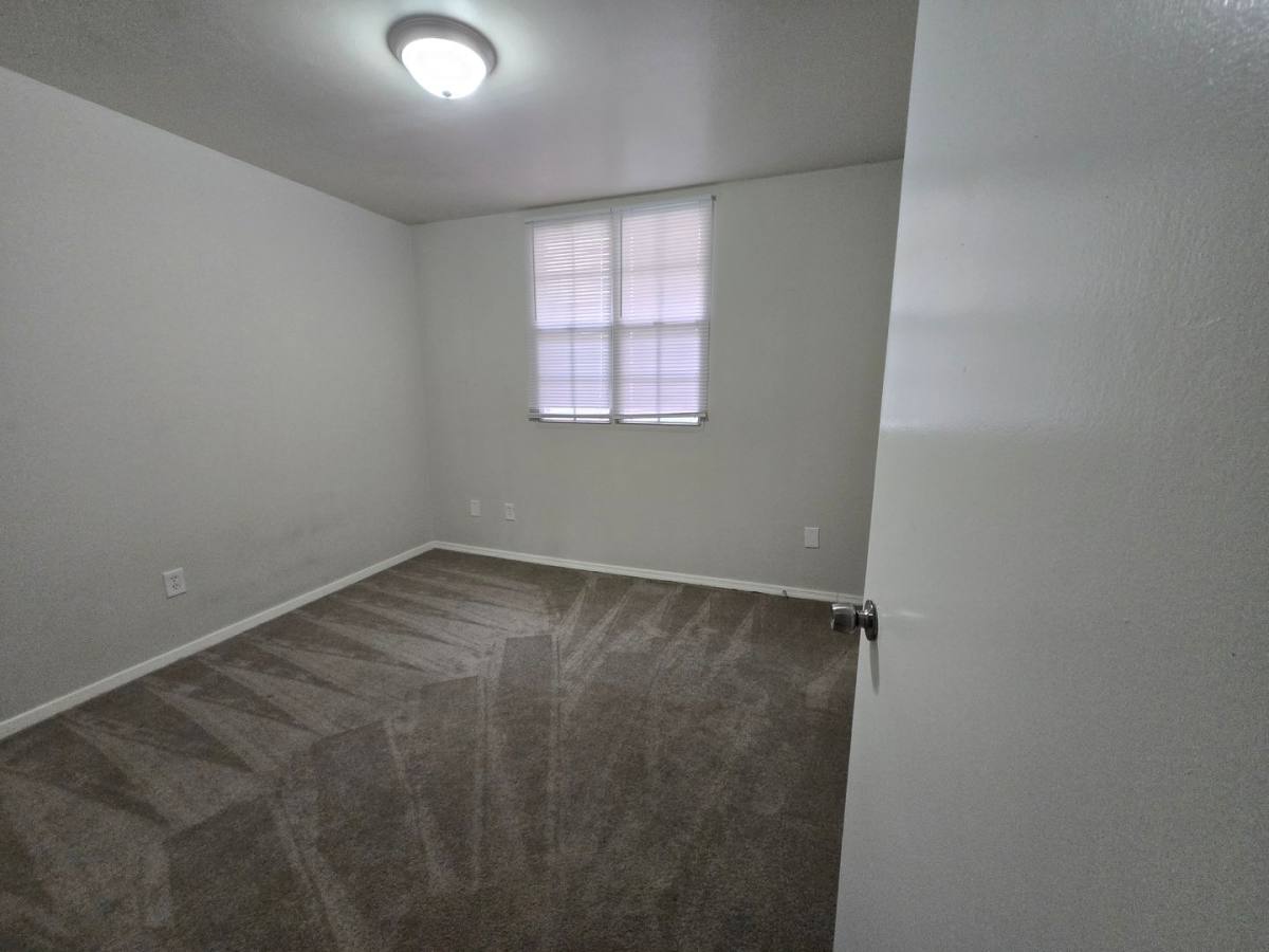 Apartment for rent at 1307 Vinton Ave, Memphis, TN 38104