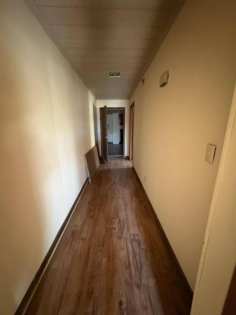 Apartment for rent at 525 E Main St, Glasgow, KY 42141