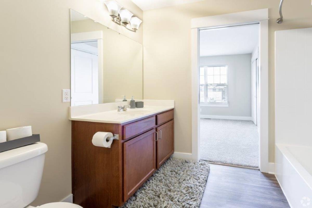 Apartment for rent at 1302 Eisenhower Ave, Valparaiso, IN 46383