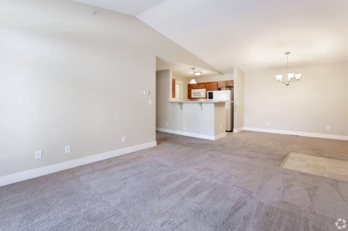 Apartment for rent at 1302 Eisenhower Ave, Valparaiso, IN 46383