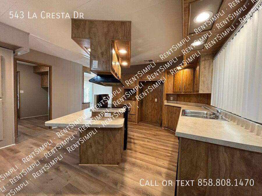 House for rent at 543 La Cresta Dr, Hemet, CA 92543
