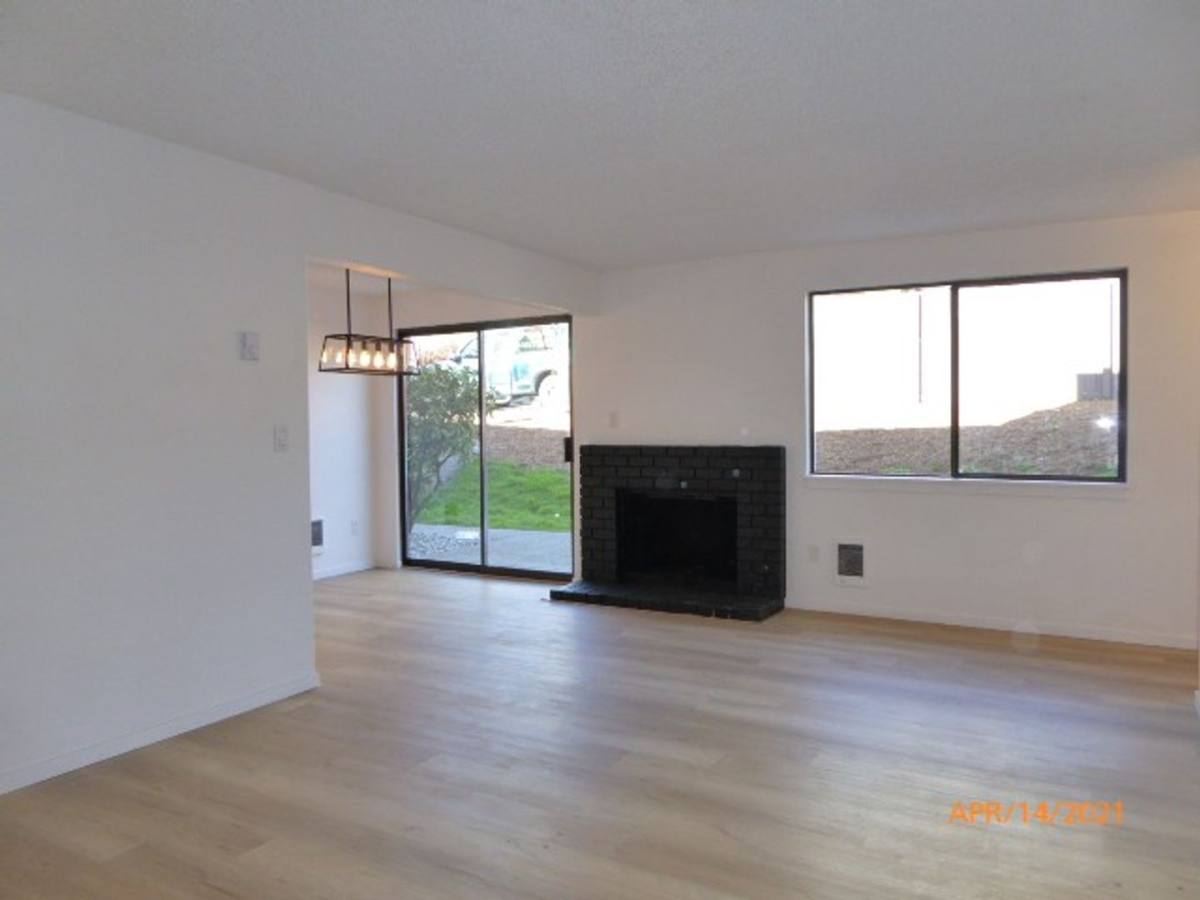Apartment for rent at 15420 40th Ave S, Seattle, WA 98188