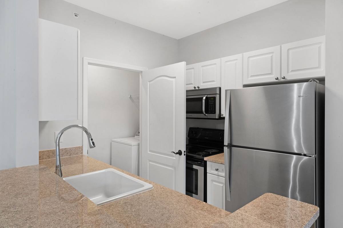 Apartment for rent at 691 Bloomfield Ave, Montclair, NJ 07042