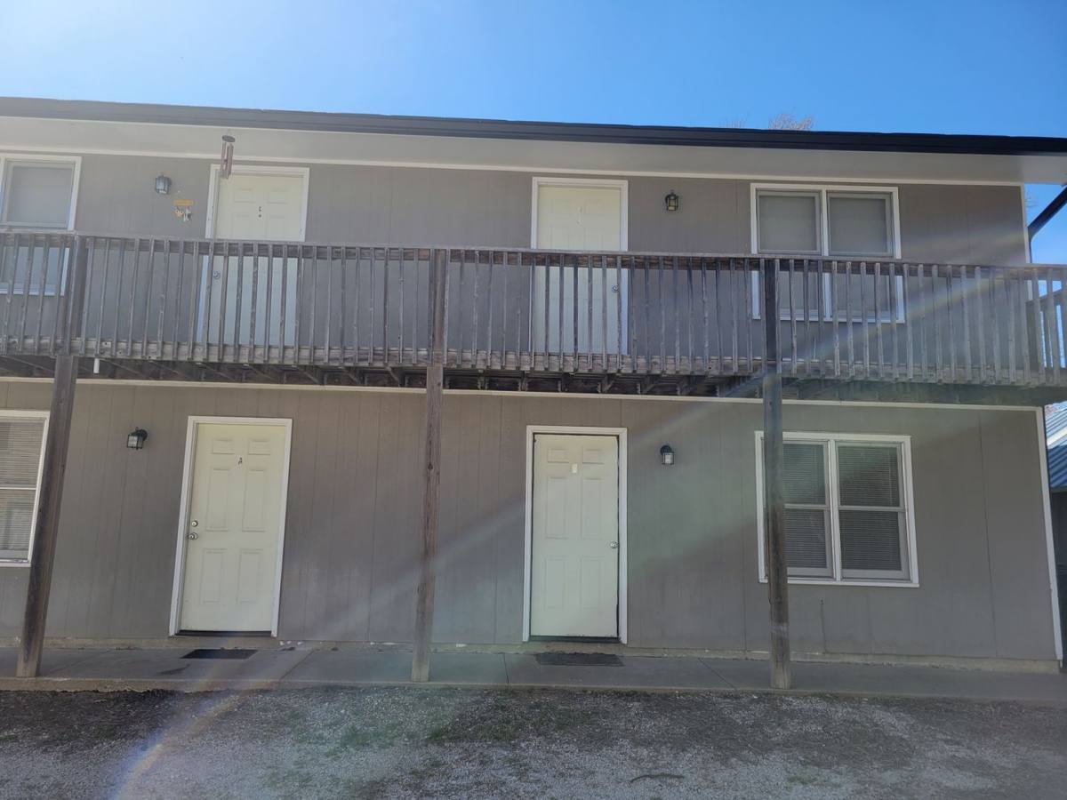 Apartment for rent at 315 Jefferson, Warrensburg, MO 64093