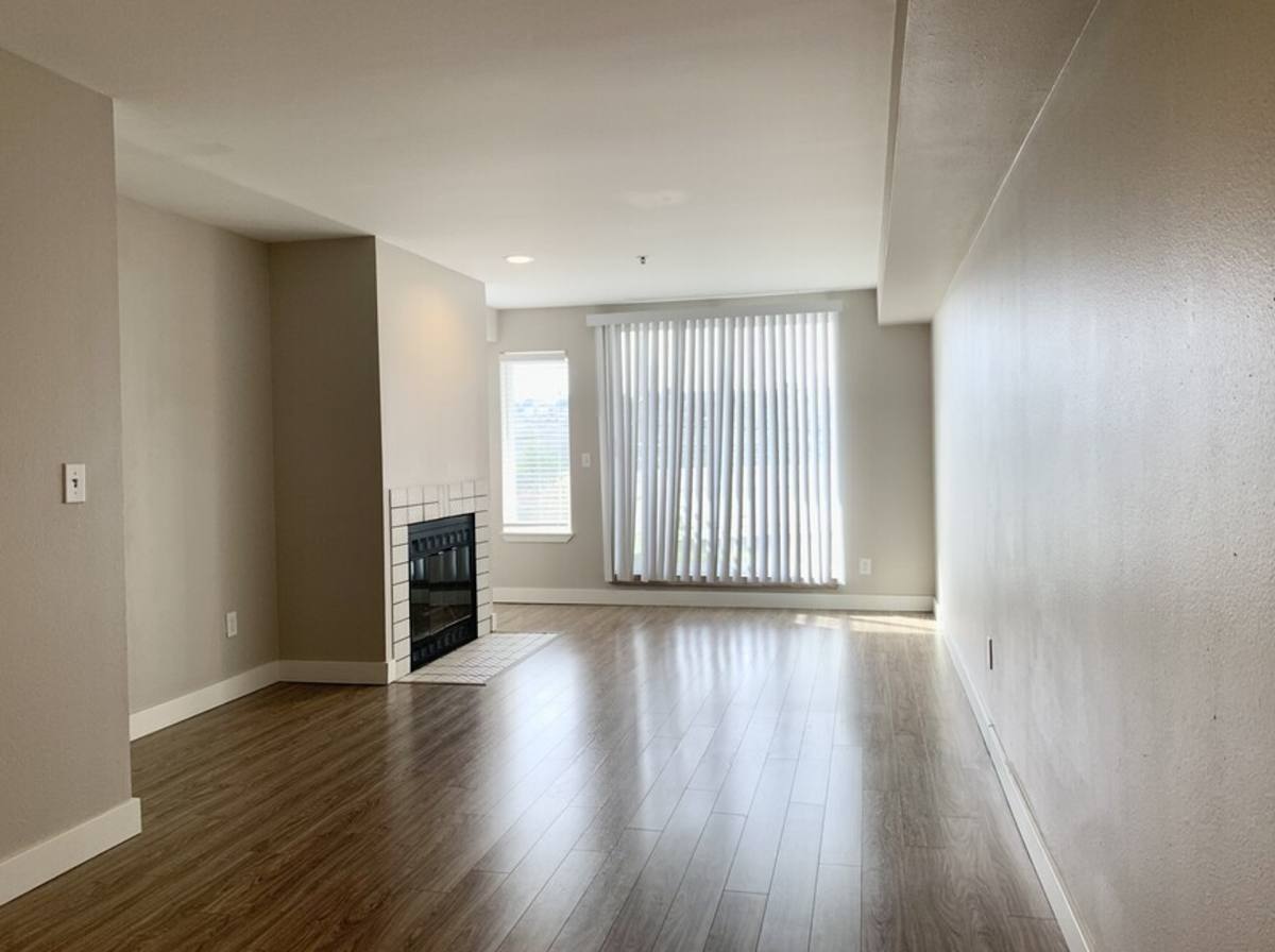 Apartment for rent at 2572 Gilman Dr W, Seattle, WA 98119