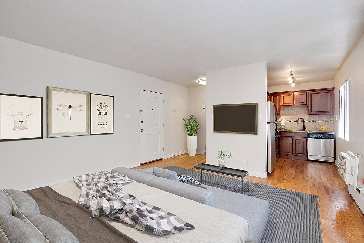 Apartment for rent at 1580 Detroit St #304, Denver, CO 80206