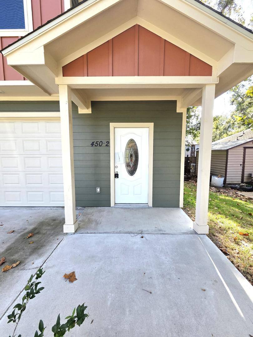 Apartment for rent at 450 Jackson, Beaumont, TX 77701