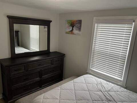 House for rent at 641 Salisbury Park Dr, Syracuse, NY 13224