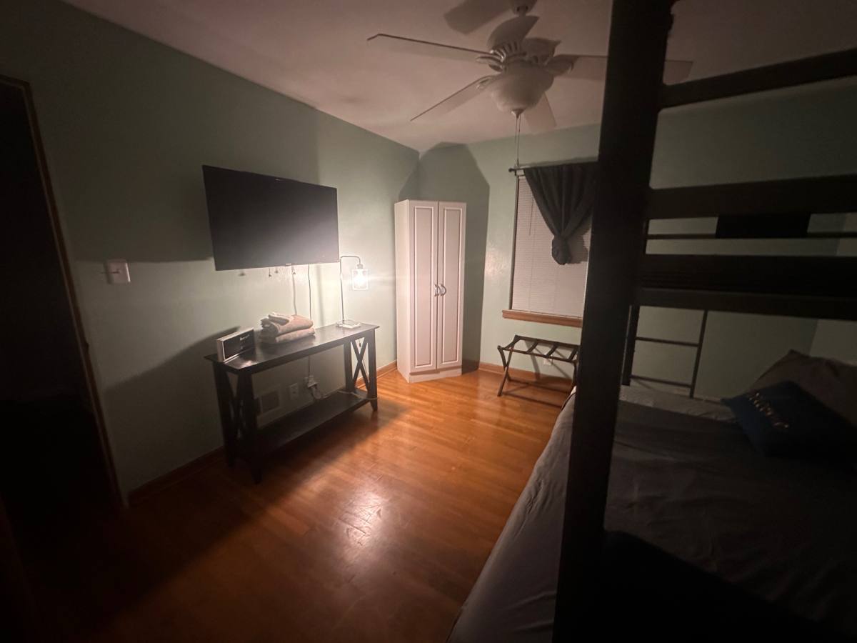 Apartment for rent at 2222 Hollywood Place, South Bend, IN 46616