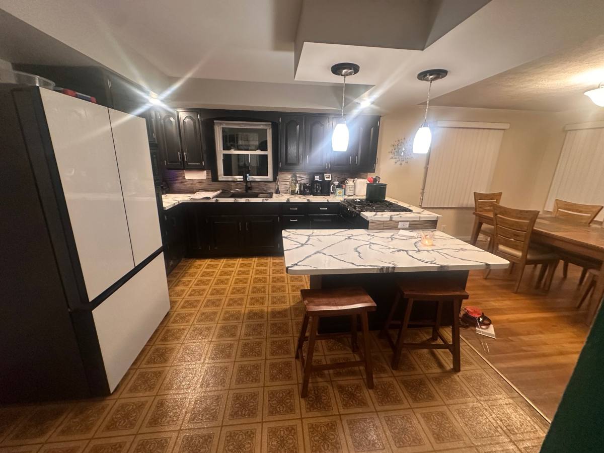 Apartment for rent at 2222 Hollywood Place, South Bend, IN 46616