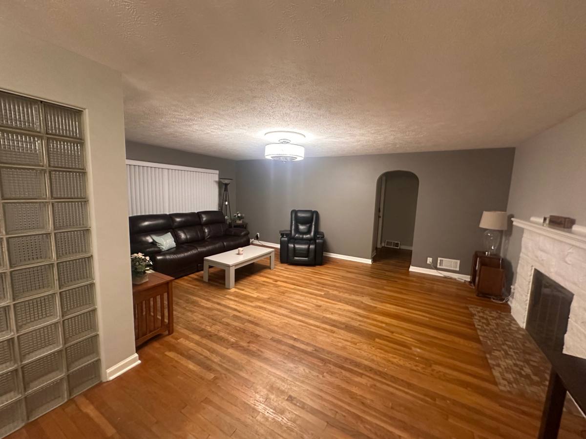 Apartment for rent at 2222 Hollywood Place, South Bend, IN 46616