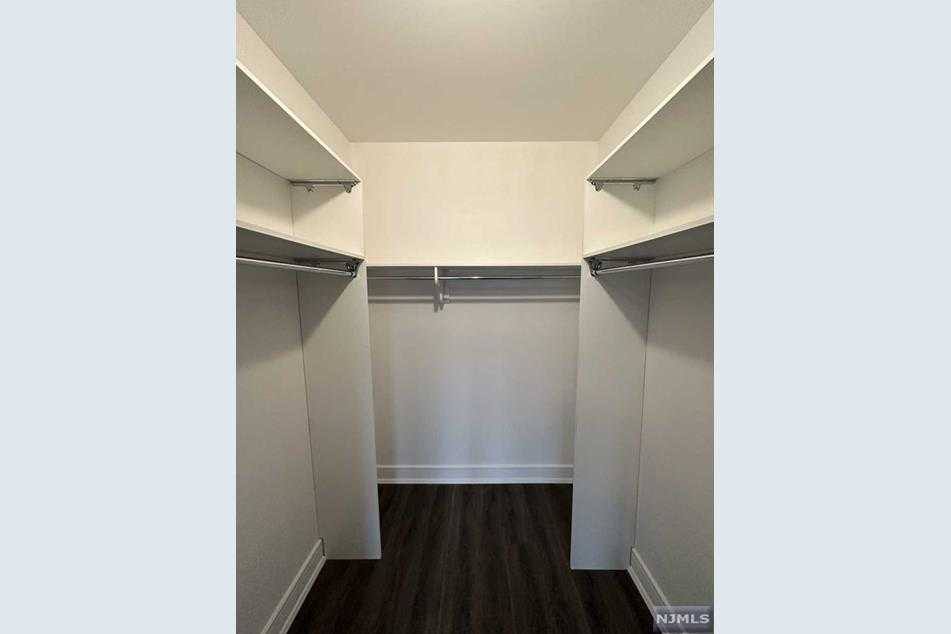 Apartment for rent at 470 Main St #415, Fort Lee, NJ 07024