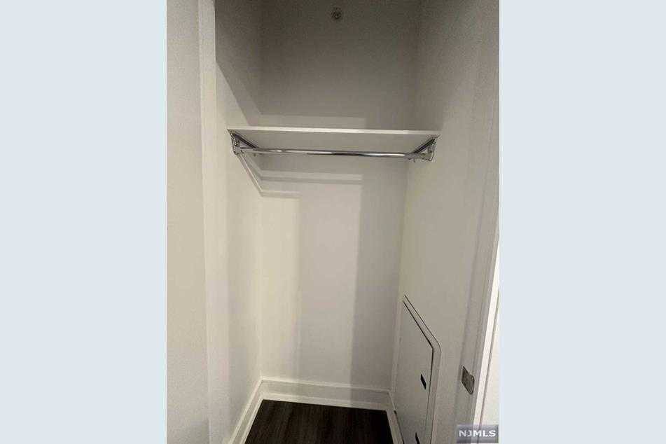 Apartment for rent at 470 Main St #415, Fort Lee, NJ 07024