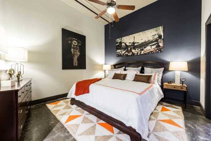 Apartment for rent at 2340 Polk St #EEL1, Houston, TX 77003