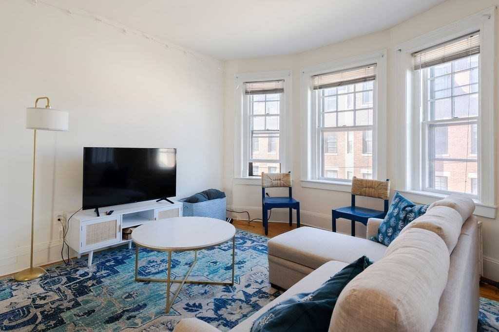 Apartment for rent at 1161 Commonwealth Ave #2, Allston, MA 02134