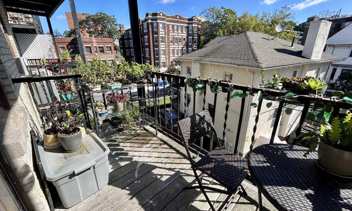 Apartment for rent at 15 Lothian Rd #303, Brighton, MA 02135