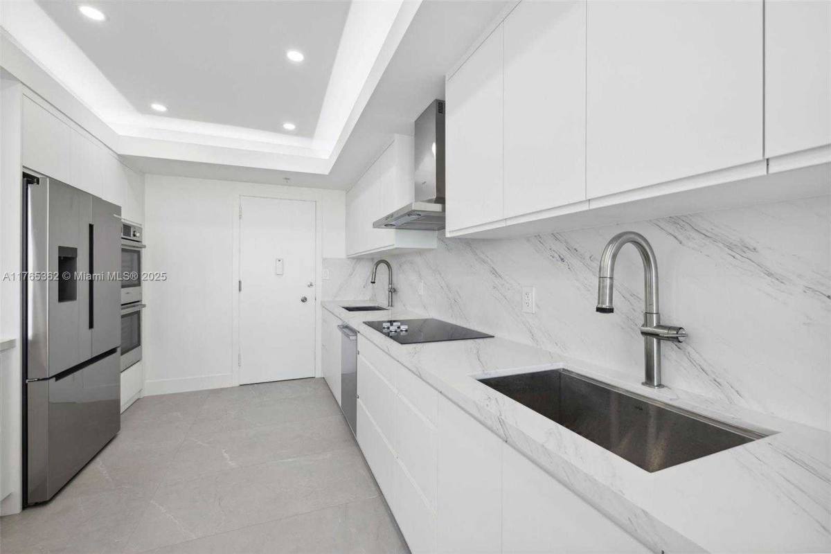 Condo for rent at 5055 Collins Ave, Miami Beach, FL 33140