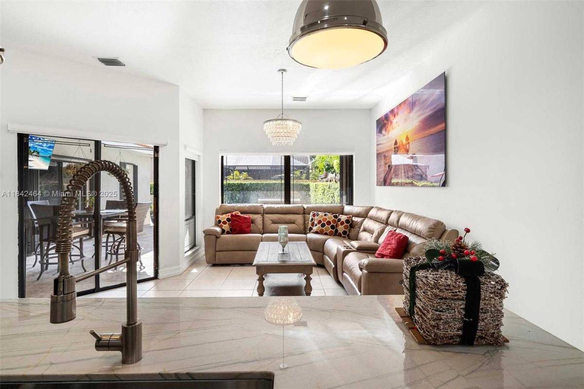 Apartment for rent at 9420 NW 18th Place, Fort Lauderdale, FL 33322