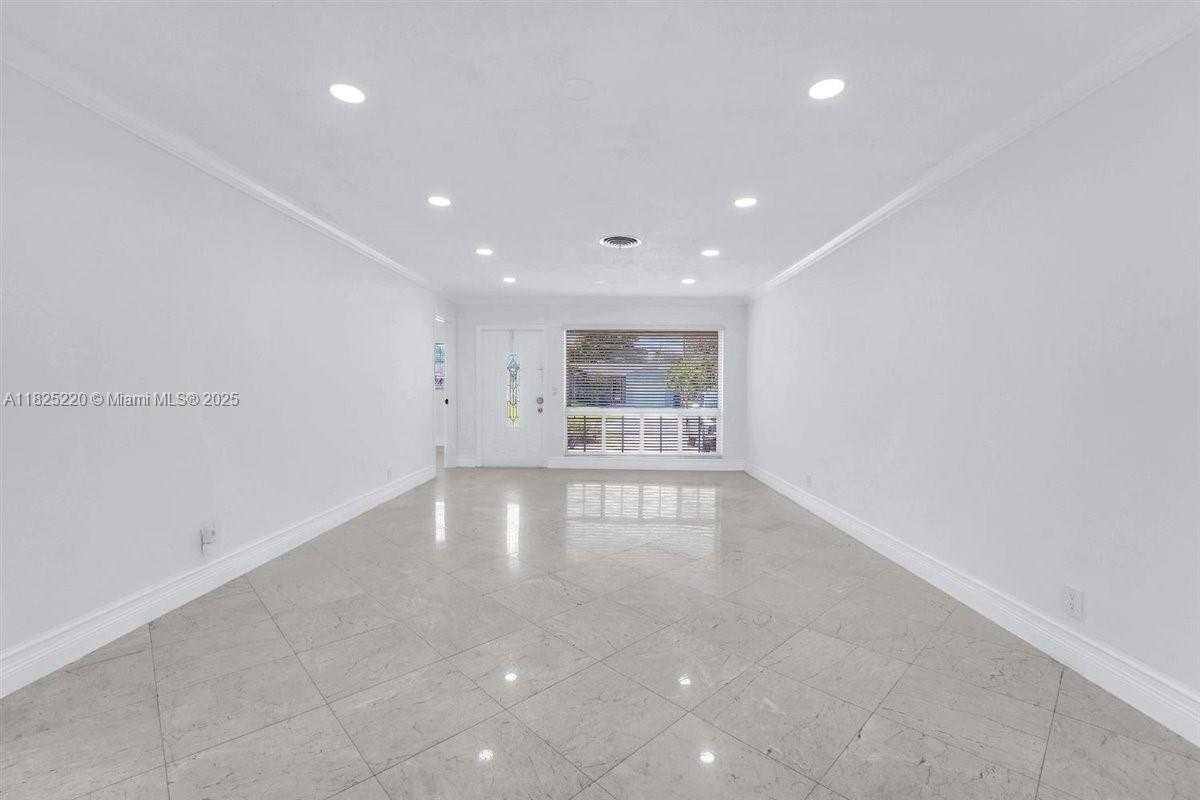 Apartment for rent at 2005 N 36th Ave, Hollywood, FL 33021