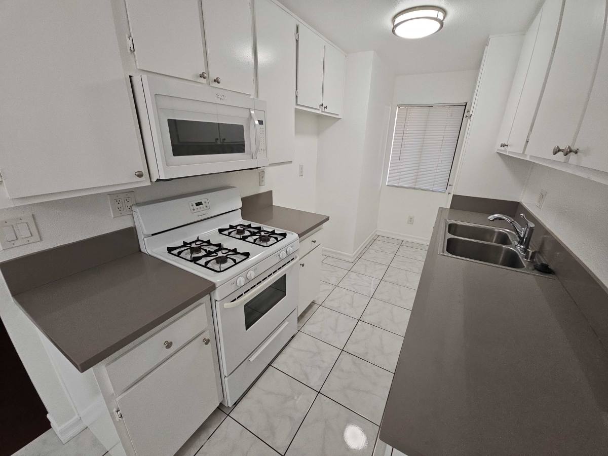 Apartment for rent at 4132 Tujunga Ave #105, Studio City, CA 91604