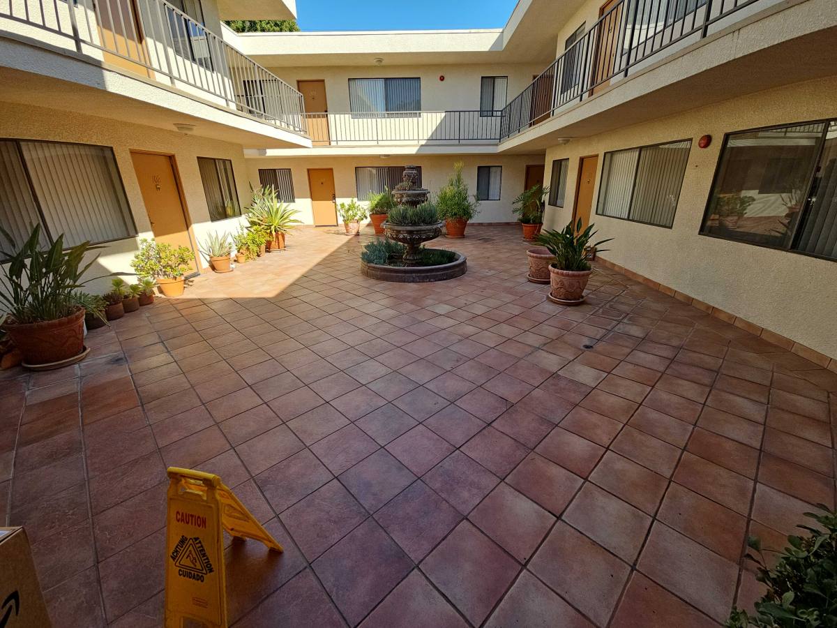 Apartment for rent at 4132 Tujunga Ave #105, Studio City, CA 91604