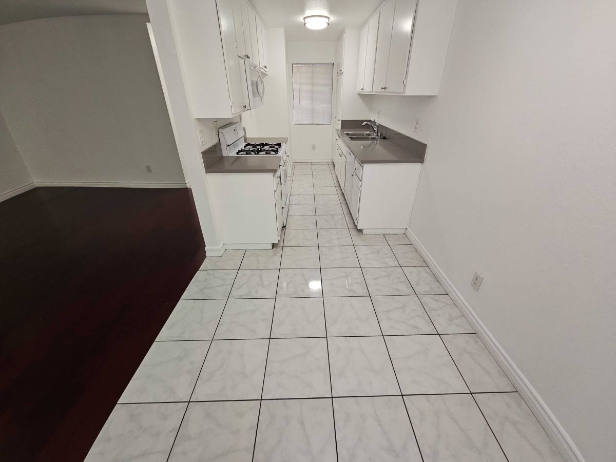 Apartment for rent at 4132 Tujunga Ave #105, Studio City, CA 91604