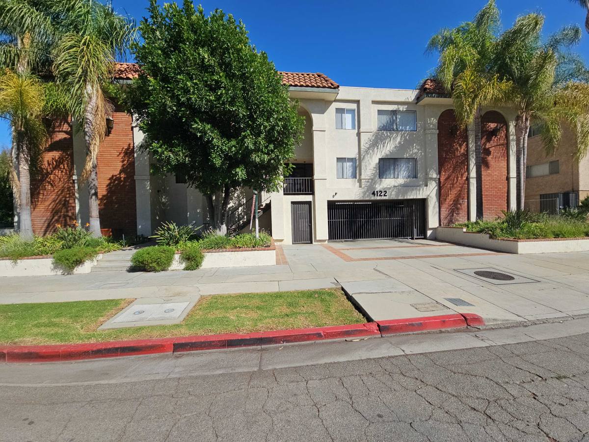 Apartment for rent at 4132 Tujunga Ave #105, Studio City, CA 91604