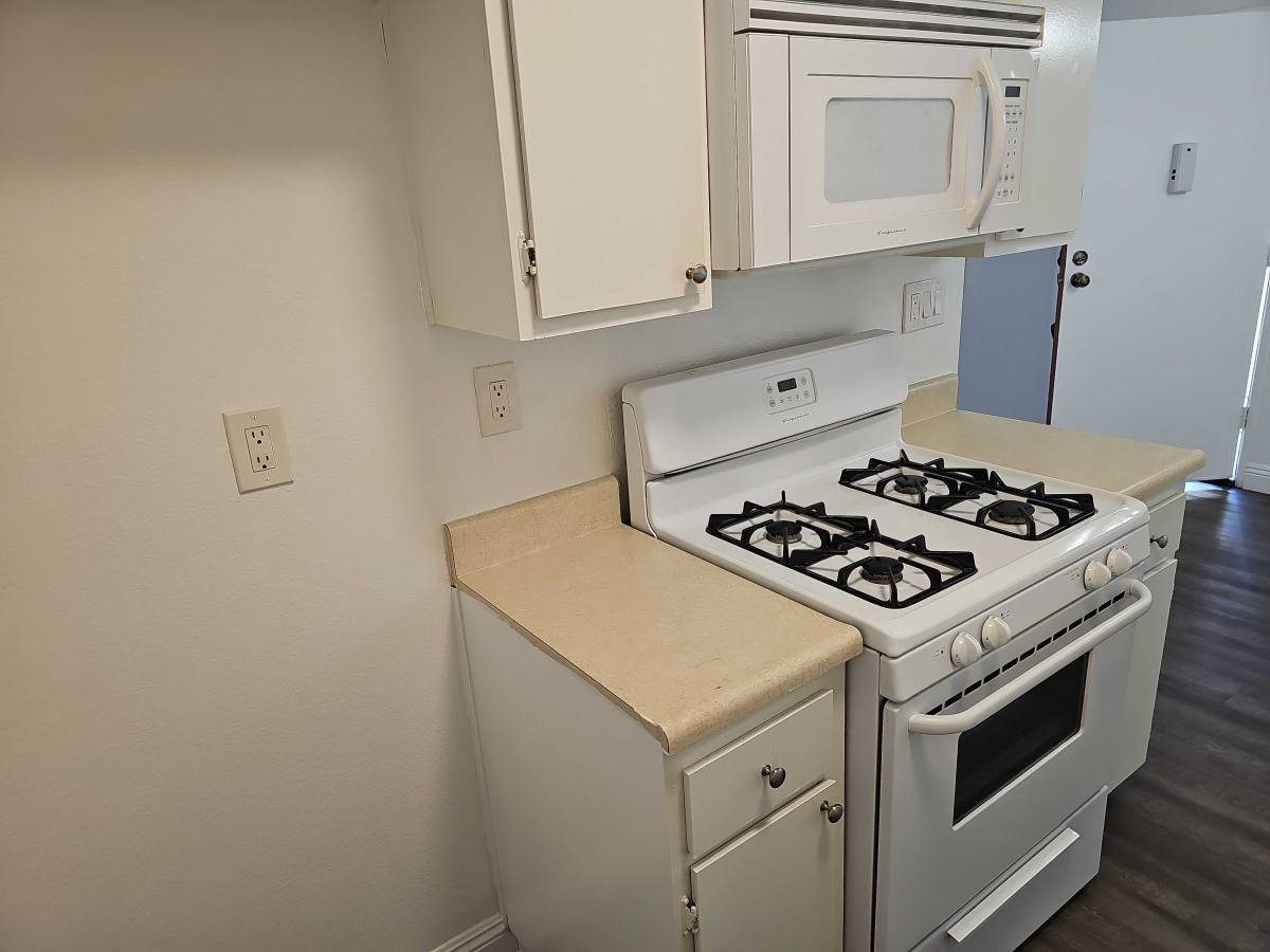 Apartment for rent at 4171 Tujunga Ave #104, Studio City, CA 91604