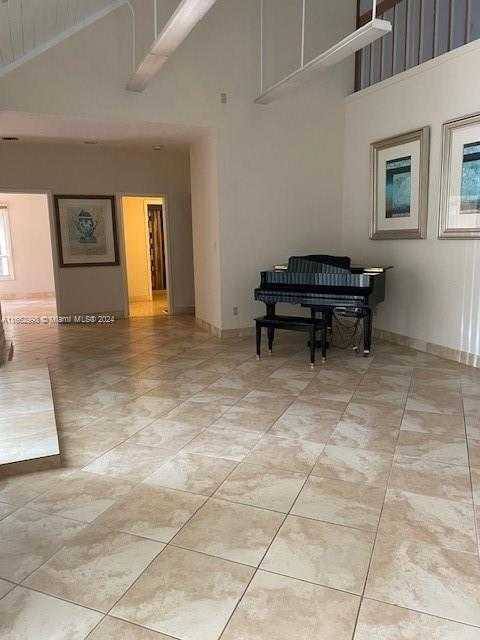 Apartment for rent at 4450 S Jog Rd, Lake Worth, FL 33463
