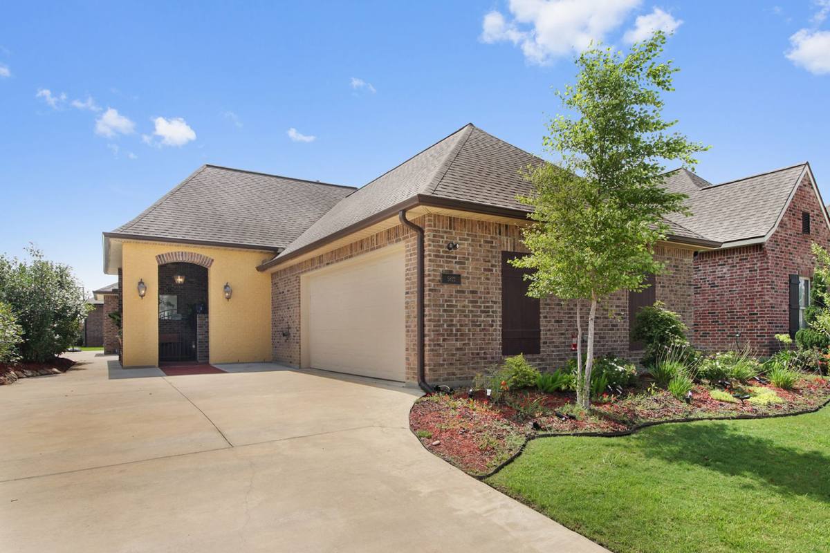 House for rent at 5822 Willow Ridge Dr, Lake Charles, LA 70605