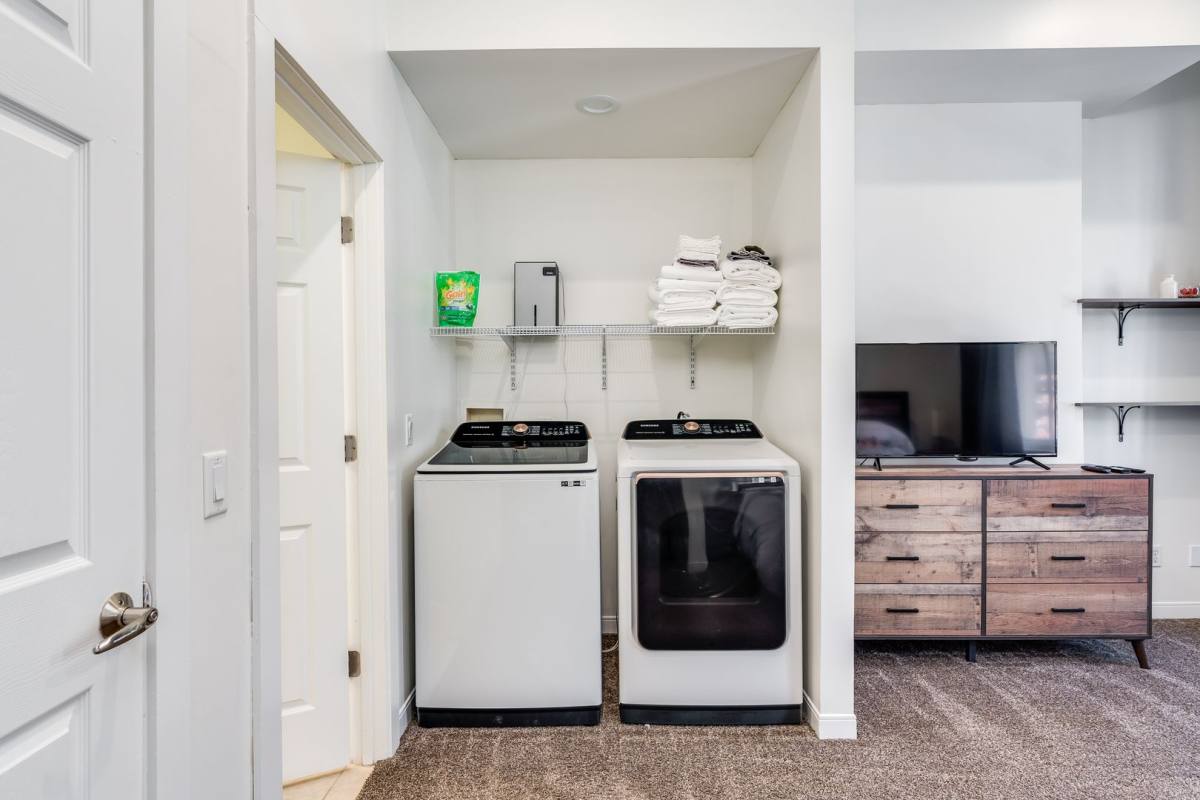 Apartment for rent at 55 E Clifton Ave, Cincinnati, OH 45202