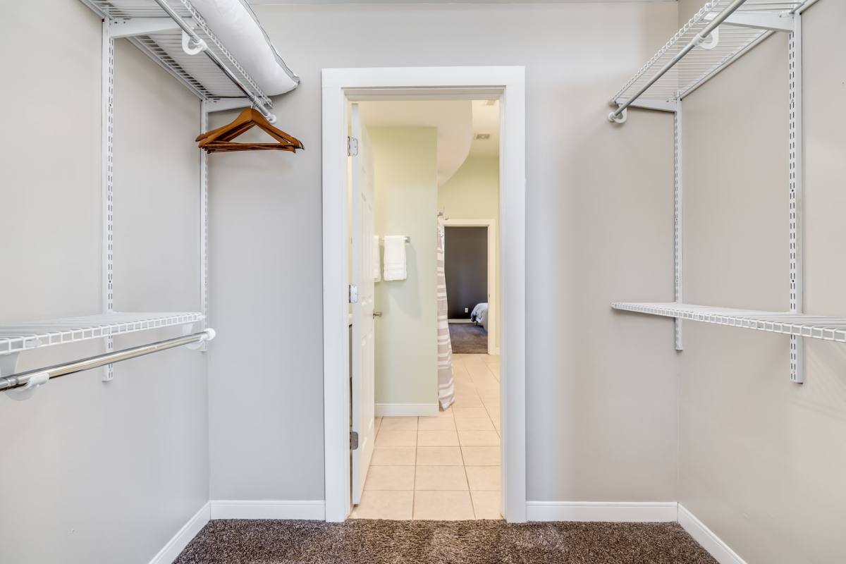 Apartment for rent at 55 E Clifton Ave, Cincinnati, OH 45202