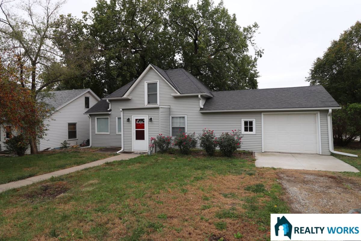 House for rent at 4605 Lowell Ave, Lincoln, NE 68506