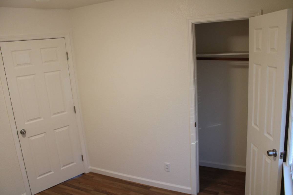 Townhouse for rent at 827-837 33rd St, Richmond, CA 94804