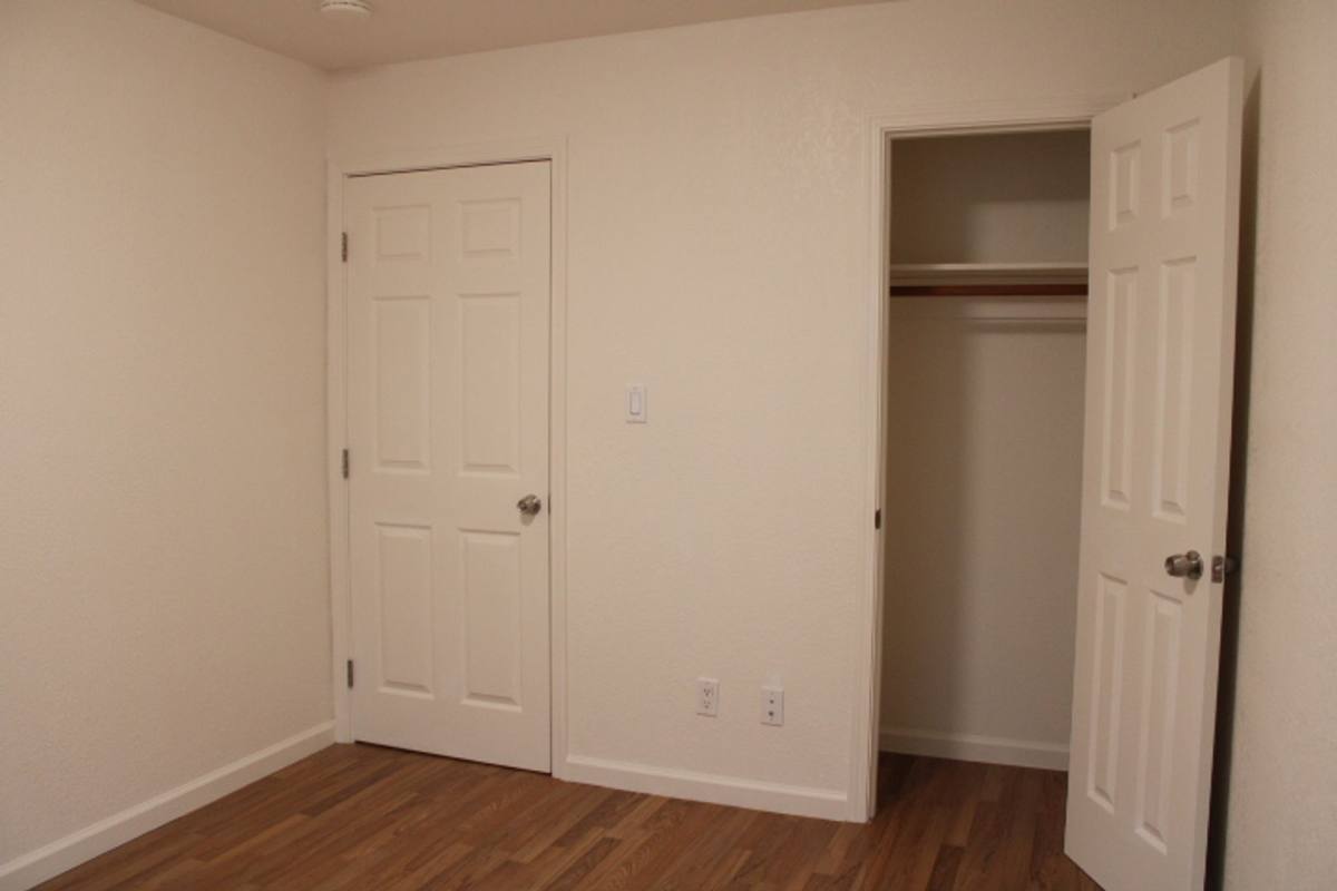 Townhouse for rent at 827-837 33rd St, Richmond, CA 94804