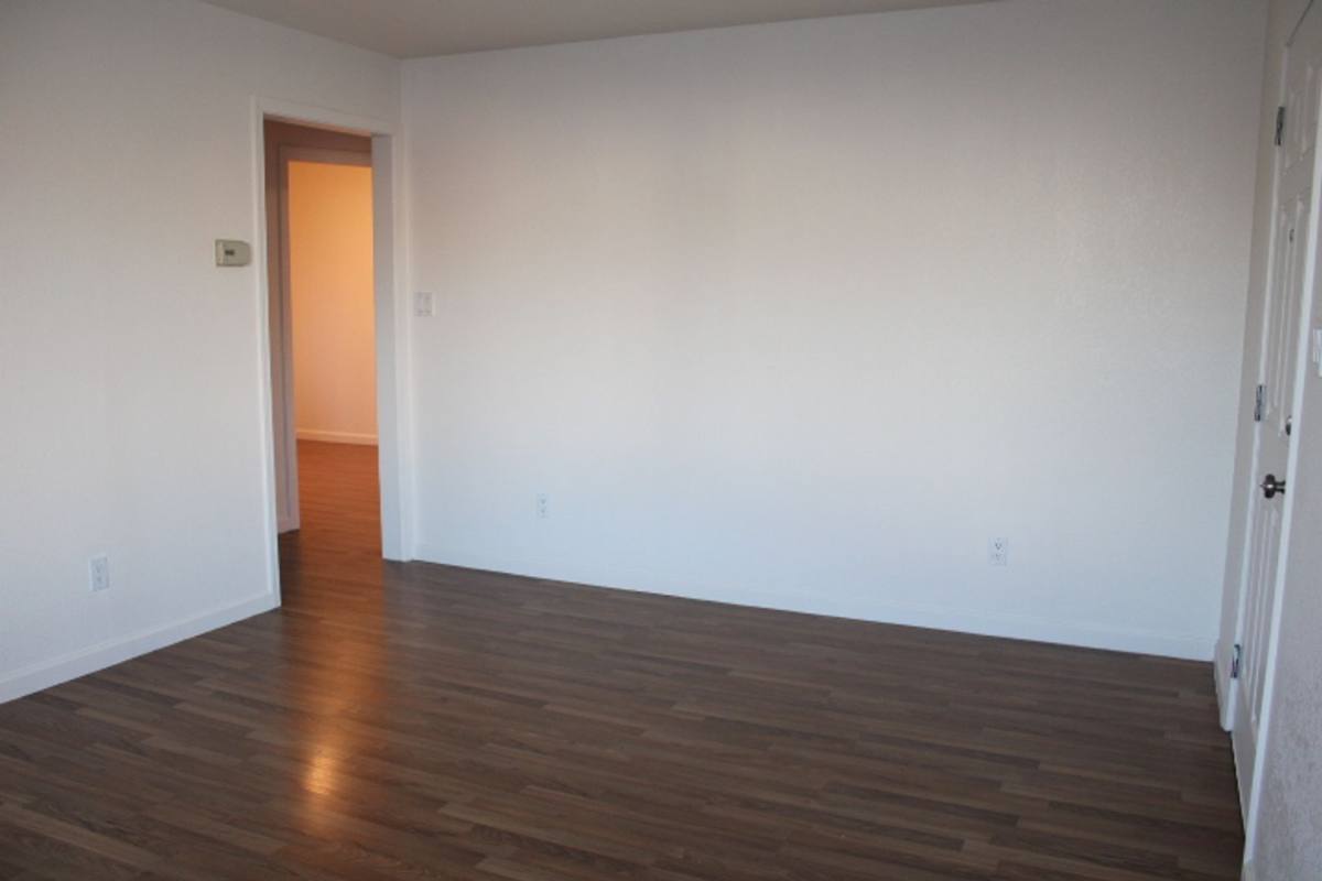 Townhouse for rent at 827-837 33rd St, Richmond, CA 94804
