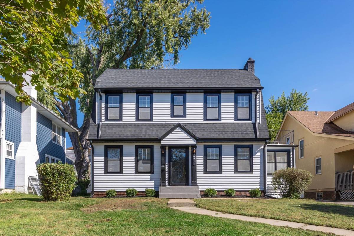 House for rent at 6811 Minne Lusa Blvd, Omaha, NE 68112
