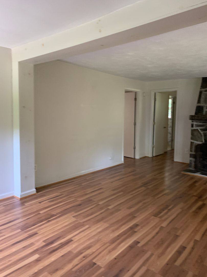 House for rent at 726 Middle Fork Rd, Blowing Rock, NC 28605