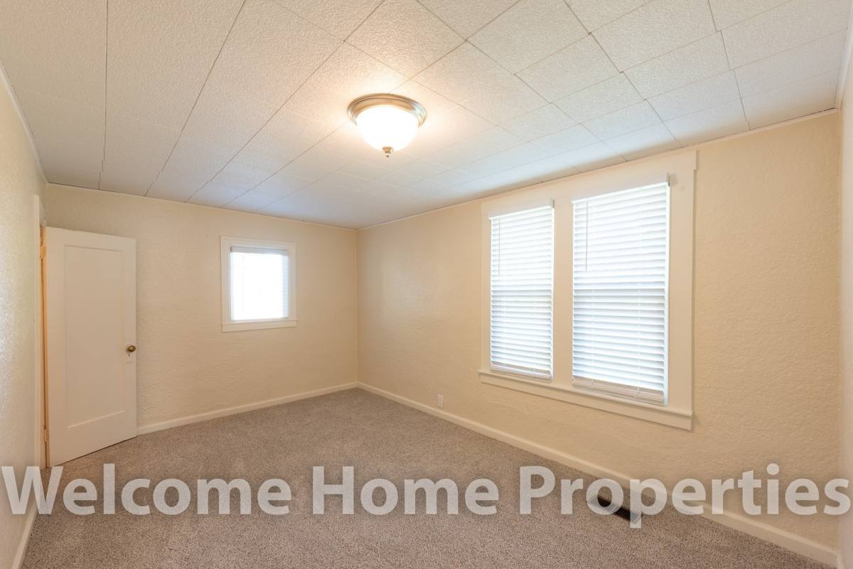 Apartment for rent at 309 SW 6th St, College Place, WA 99324